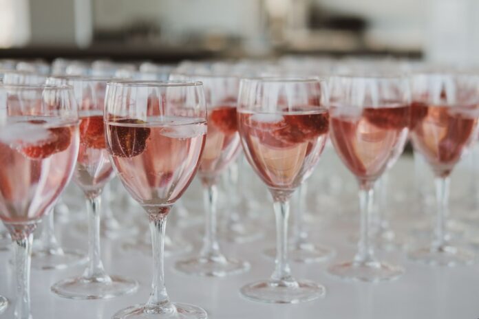 rose wine reviews grades ratings 2023 beverage dynamics panel Rosé
